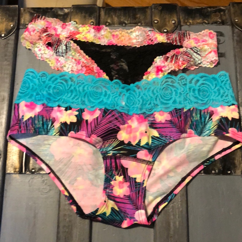 Two Pink Victoria Secret cheeky underwear set